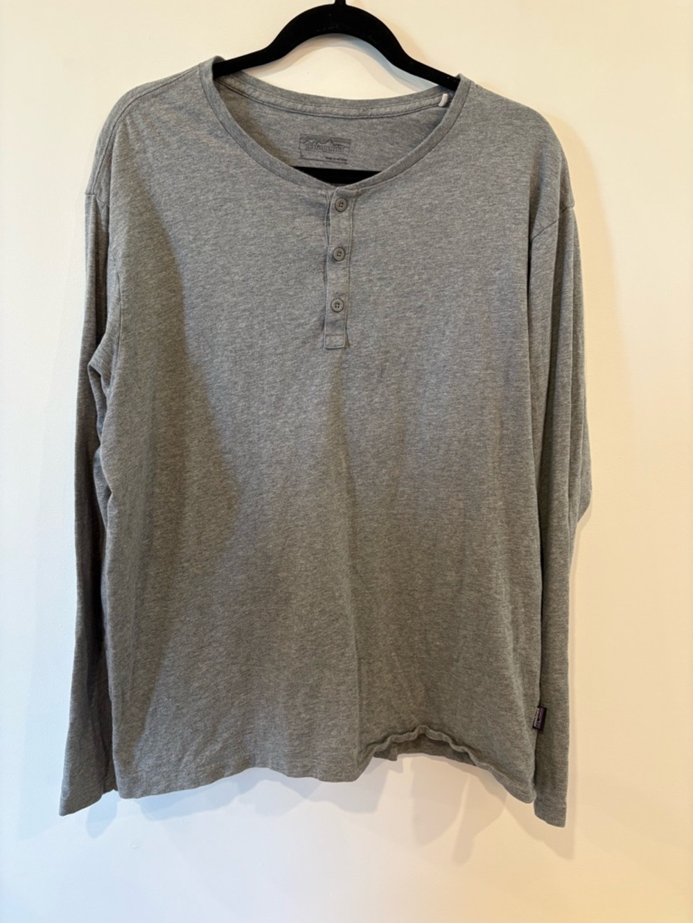 Patagonia Men's Long-Sleeve Gray Henley Tee